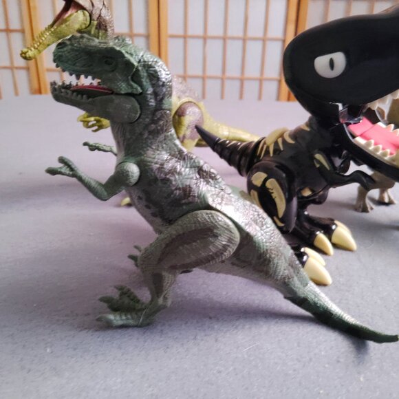 LOT OF INTERACTIVE DINOSAURS KID GALAXY LIGHTS & SOUND FIGURES ZOOMER CHOMPLINGZ - Picture 2 of 6